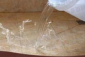 资源漏水维修 免砸砖防水材料该如何施工